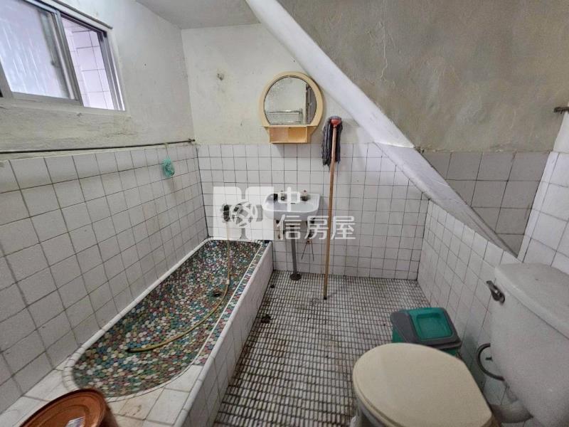 (專)善化車站旁傳統透天房屋室內格局與周邊環境