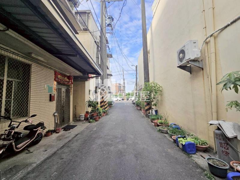 (專)善化車站旁傳統透天房屋室內格局與周邊環境