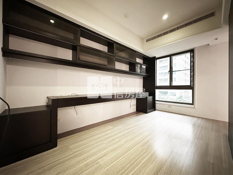 藝文大觀4房雙車房屋室內格局與周邊環境