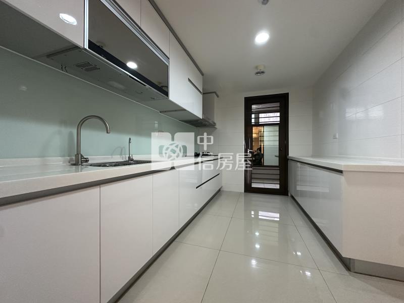 藝文大觀4房雙車房屋室內格局與周邊環境