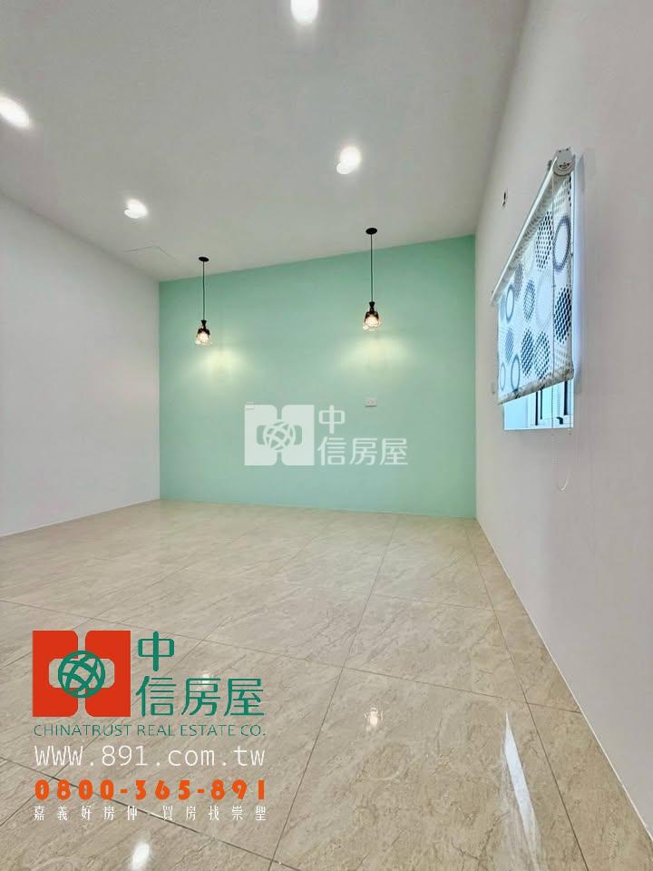 崎子頭全新整理車庫別墅房屋室內格局與周邊環境