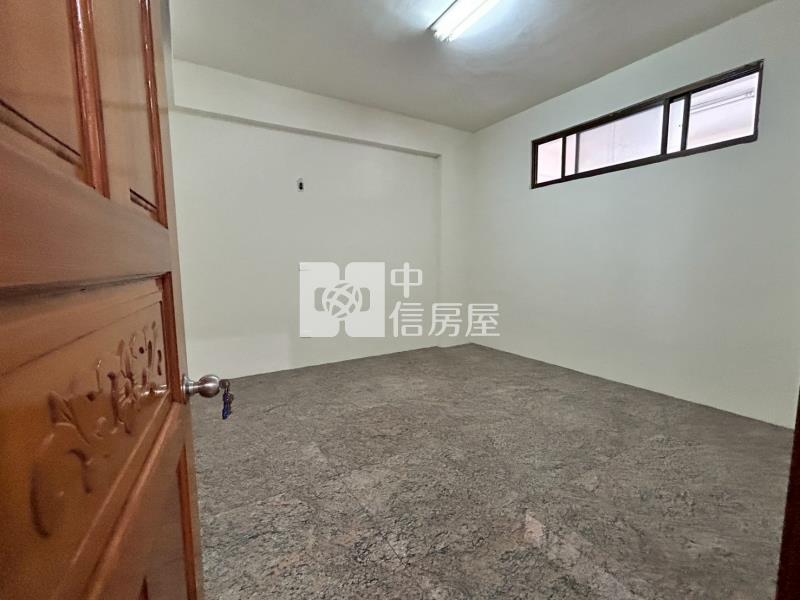 新市工業城廠辦住三合一明亮廠房房屋室內格局與周邊環境