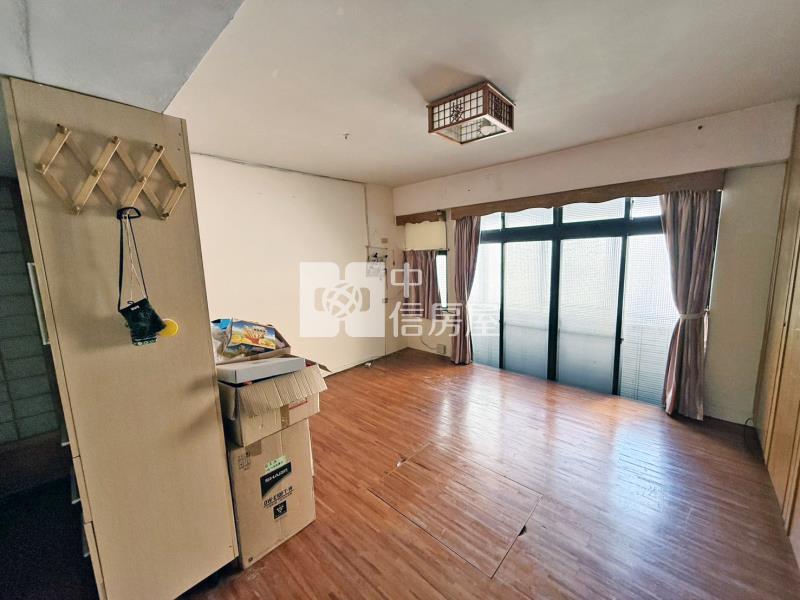 瀋陽路文心崇德捷運站金透店房屋室內格局與周邊環境