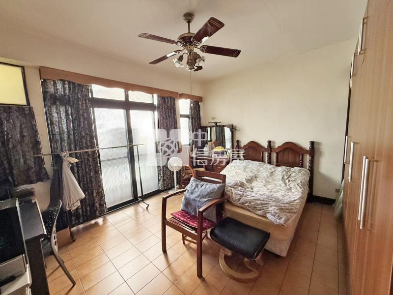 瀋陽路文心崇德捷運站金透店房屋室內格局與周邊環境