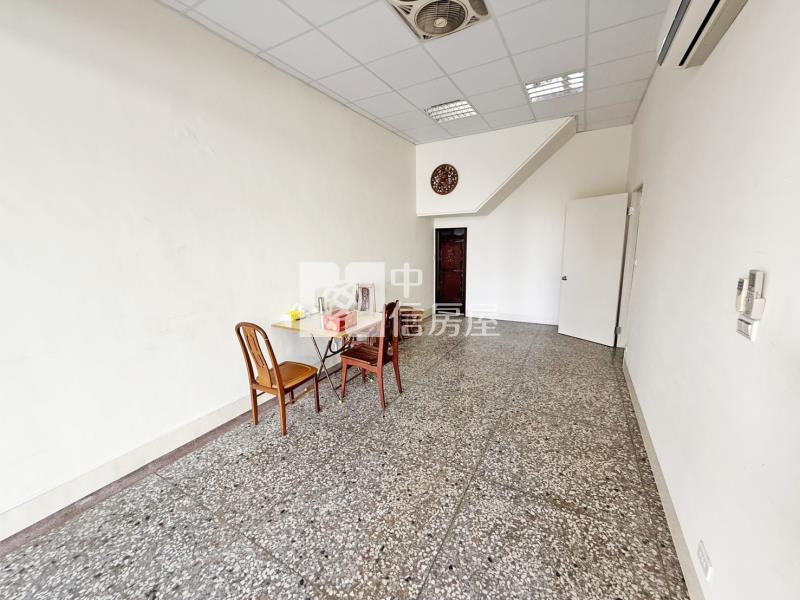 瀋陽路文心崇德捷運站金透店房屋室內格局與周邊環境