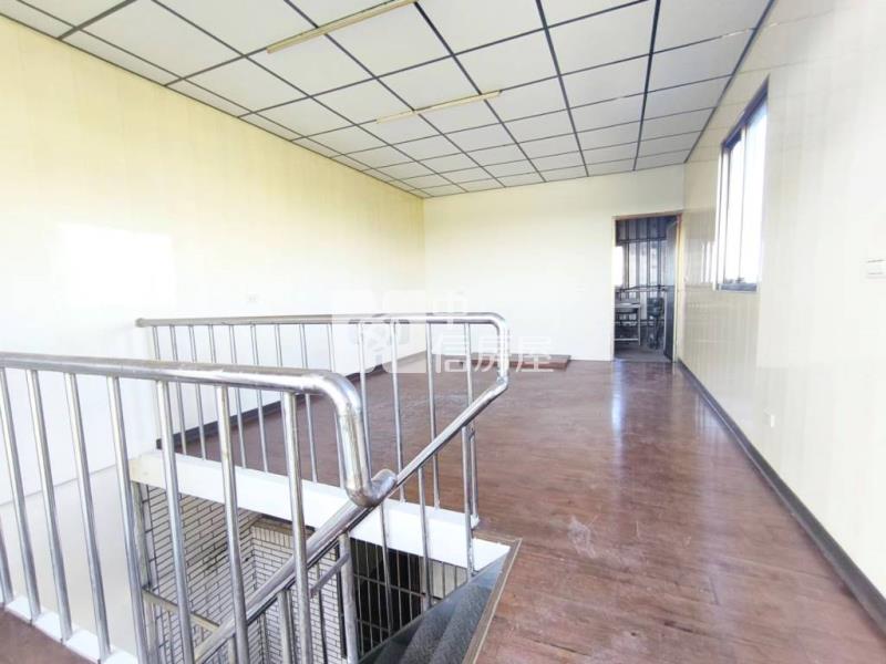 【新世紀】鄰近大崙國中透天別墅房屋室內格局與周邊環境