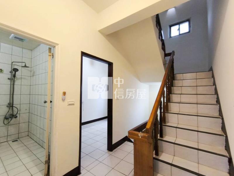 【新世紀】鄰近大崙國中透天別墅房屋室內格局與周邊環境