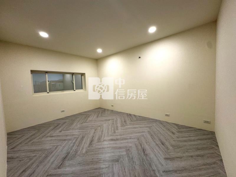 新竹整新雙車美墅房屋室內格局與周邊環境