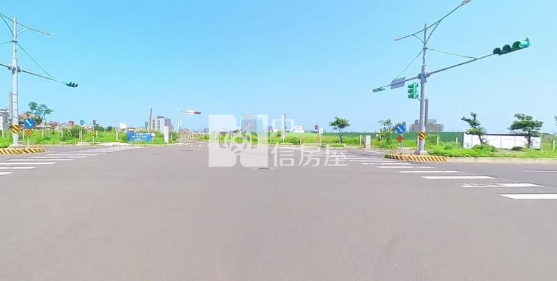 【新世紀】正30米成功南路三角窗豪宅建地112房屋室內格局與周邊環境