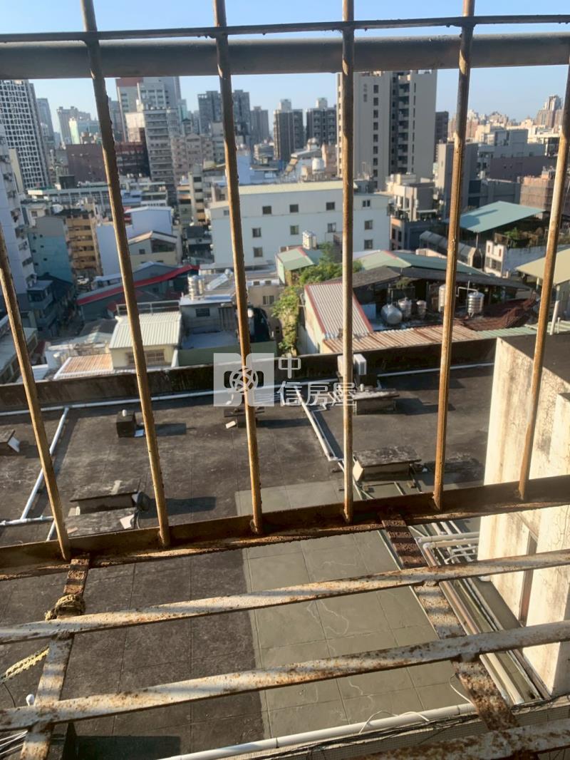 教育大學電梯採光2房房屋室內格局與周邊環境