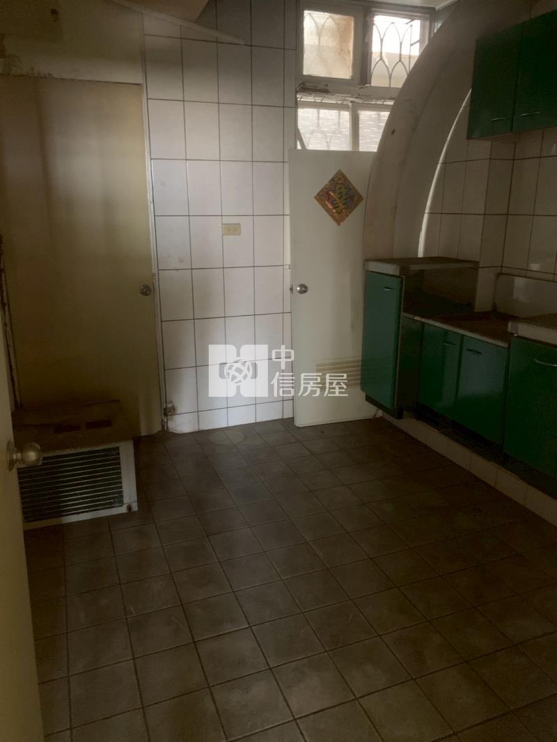 教育大學電梯採光2房房屋室內格局與周邊環境