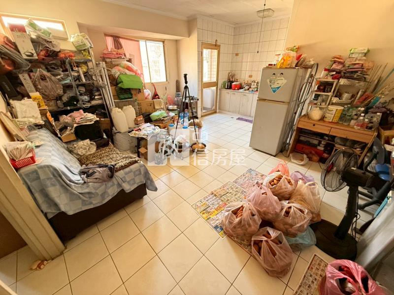 美村商圈低總價1房1廳華廈房屋室內格局與周邊環境