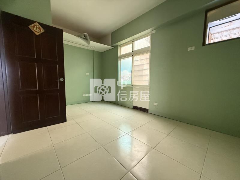 客運園區旁精品小透天房屋室內格局與周邊環境