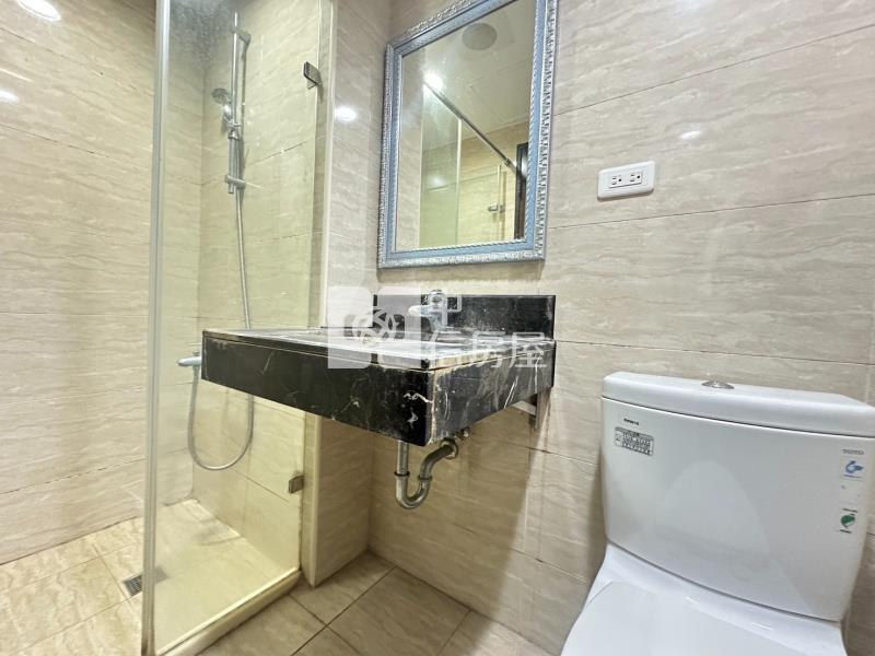 慈文國中.藝文特區旁紐約大時代三房車房屋室內格局與周邊環境