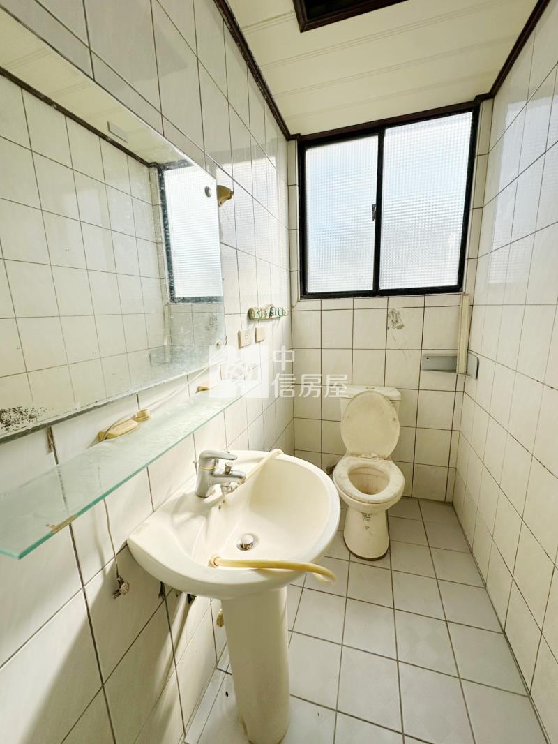 近內壢後站華勛商圈電梯美三房房屋室內格局與周邊環境