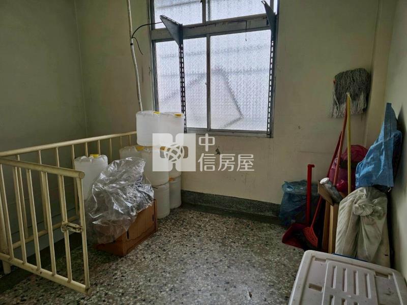 頂六星巴克店面房屋室內格局與周邊環境