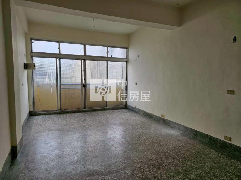 頂六星巴克店面房屋室內格局與周邊環境