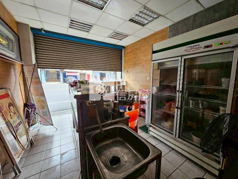 頂六星巴克店面房屋室內格局與周邊環境