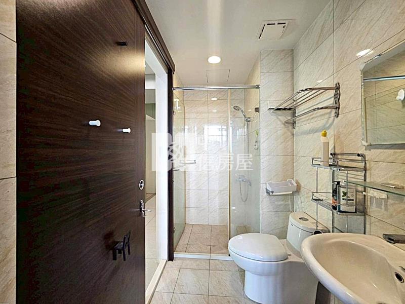 水湳經貿三房平車房屋室內格局與周邊環境