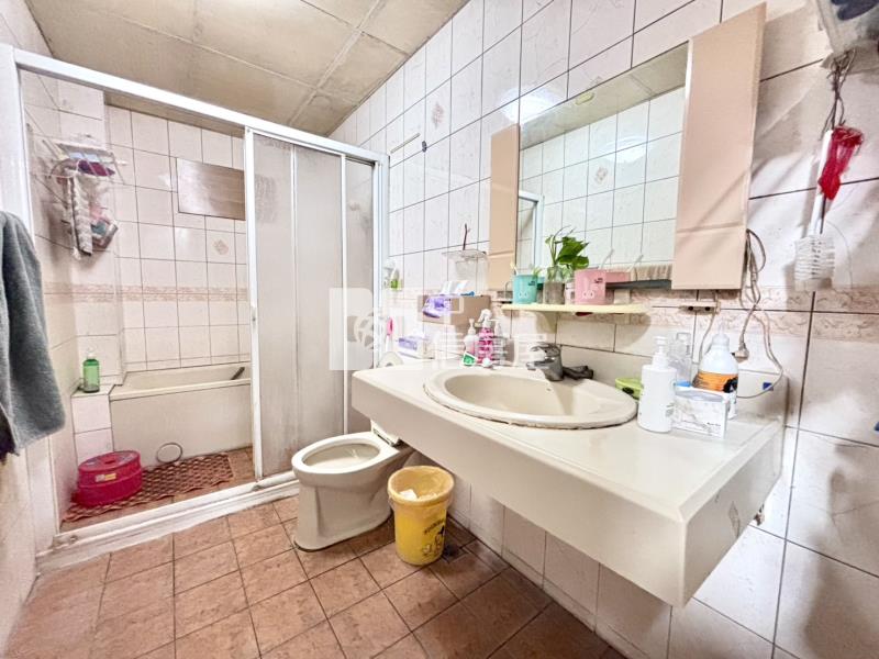 黎明商圈獨棟大地坪透天房屋室內格局與周邊環境