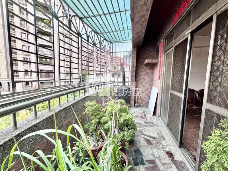 黎明商圈獨棟大地坪透天房屋室內格局與周邊環境