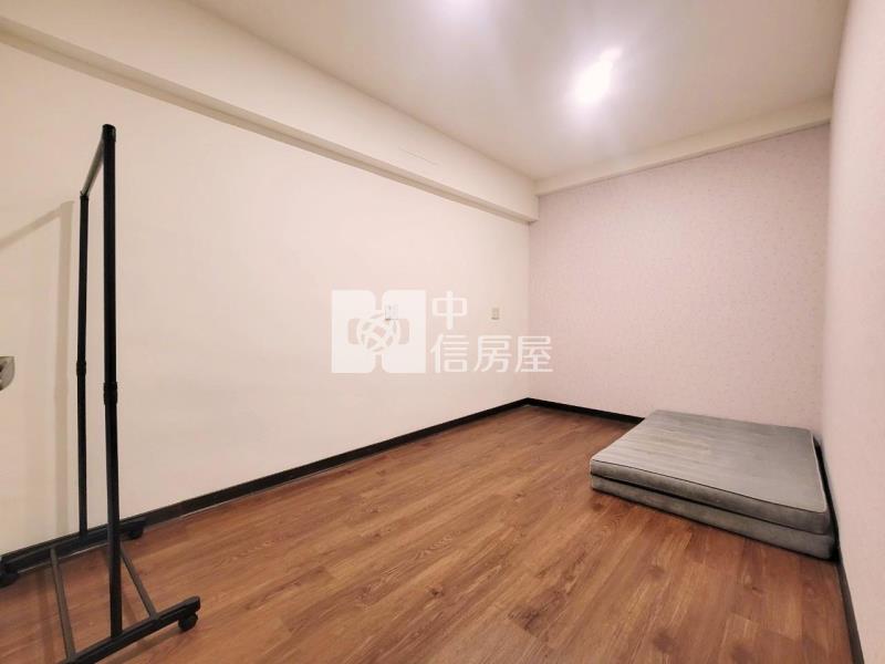 平鎮山仔頂裝潢美透天房屋室內格局與周邊環境