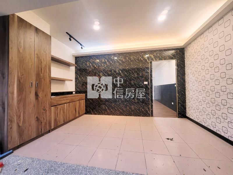 平鎮山仔頂裝潢美透天房屋室內格局與周邊環境