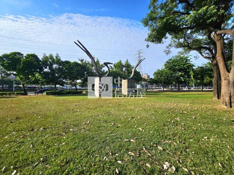 長億玫瑰園車庫別墅房屋室內格局與周邊環境