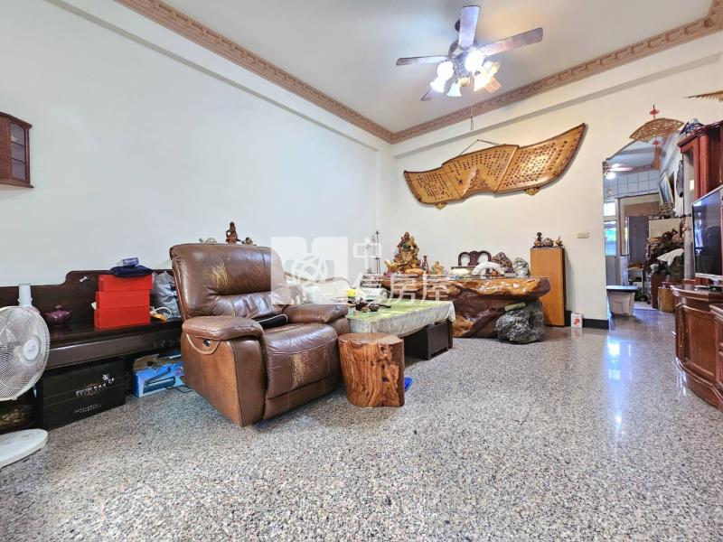 長億玫瑰園車庫別墅房屋室內格局與周邊環境