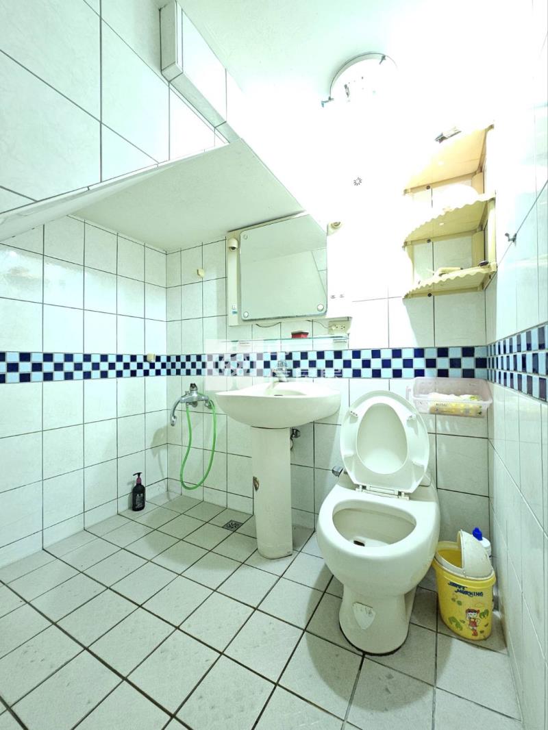 長億玫瑰園車庫別墅房屋室內格局與周邊環境