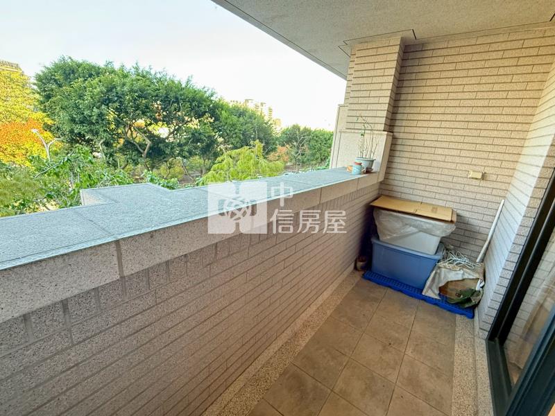 順天敦凰四房雙主臥三平車房屋室內格局與周邊環境