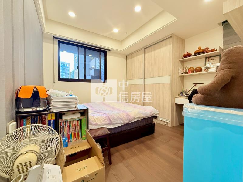 順天敦凰四房雙主臥三平車房屋室內格局與周邊環境