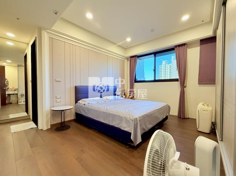 順天敦凰四房雙主臥三平車房屋室內格局與周邊環境