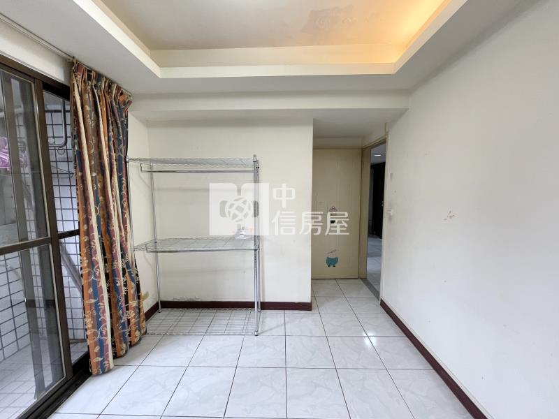 美村新皇家三房平車房屋室內格局與周邊環境