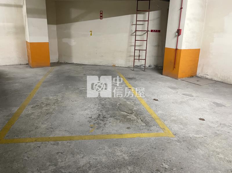 美村新皇家三房平車房屋室內格局與周邊環境