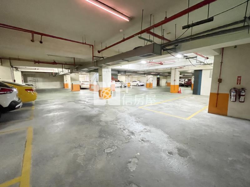 美村新皇家三房平車房屋室內格局與周邊環境