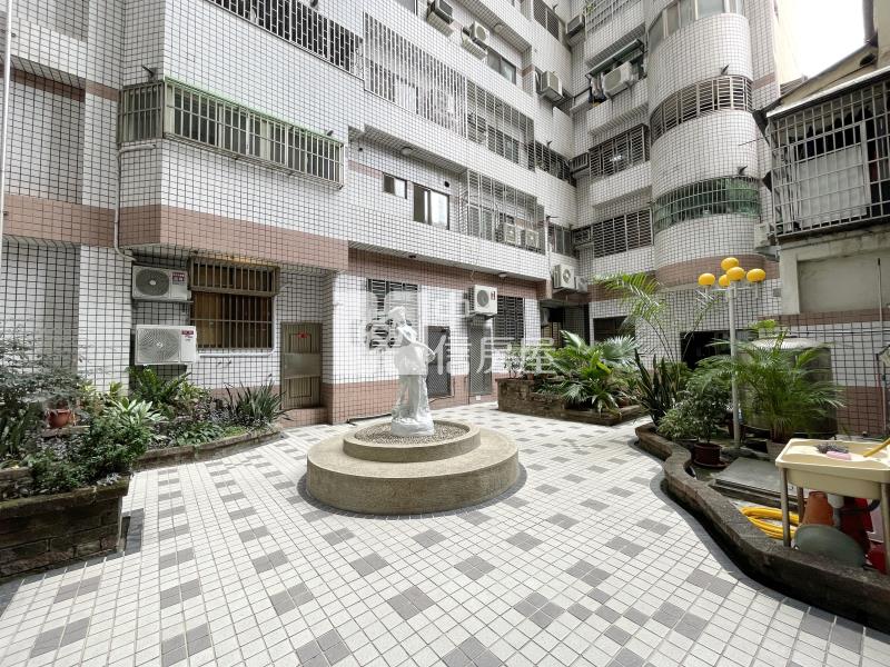 美村新皇家三房平車房屋室內格局與周邊環境