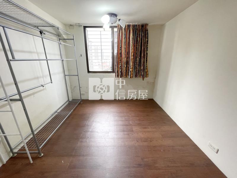 美村新皇家三房平車房屋室內格局與周邊環境