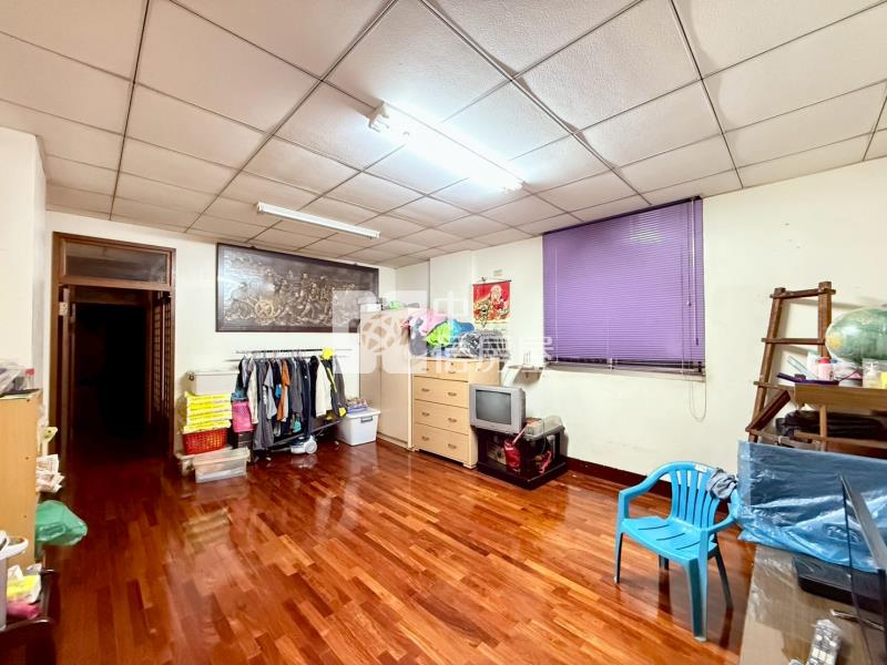 獨家!中山路僑忠國小旁黃金電梯住店房屋室內格局與周邊環境