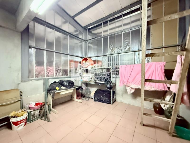 獨家!中山路僑忠國小旁黃金電梯住店房屋室內格局與周邊環境