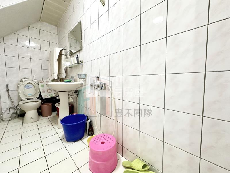 【豐禾】武漢國中雙車別墅房屋室內格局與周邊環境