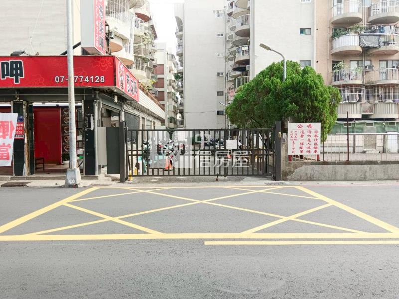 文山特區華廈溫馨三房房屋室內格局與周邊環境