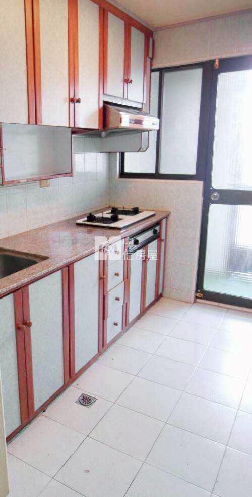 文山特區華廈溫馨三房房屋室內格局與周邊環境