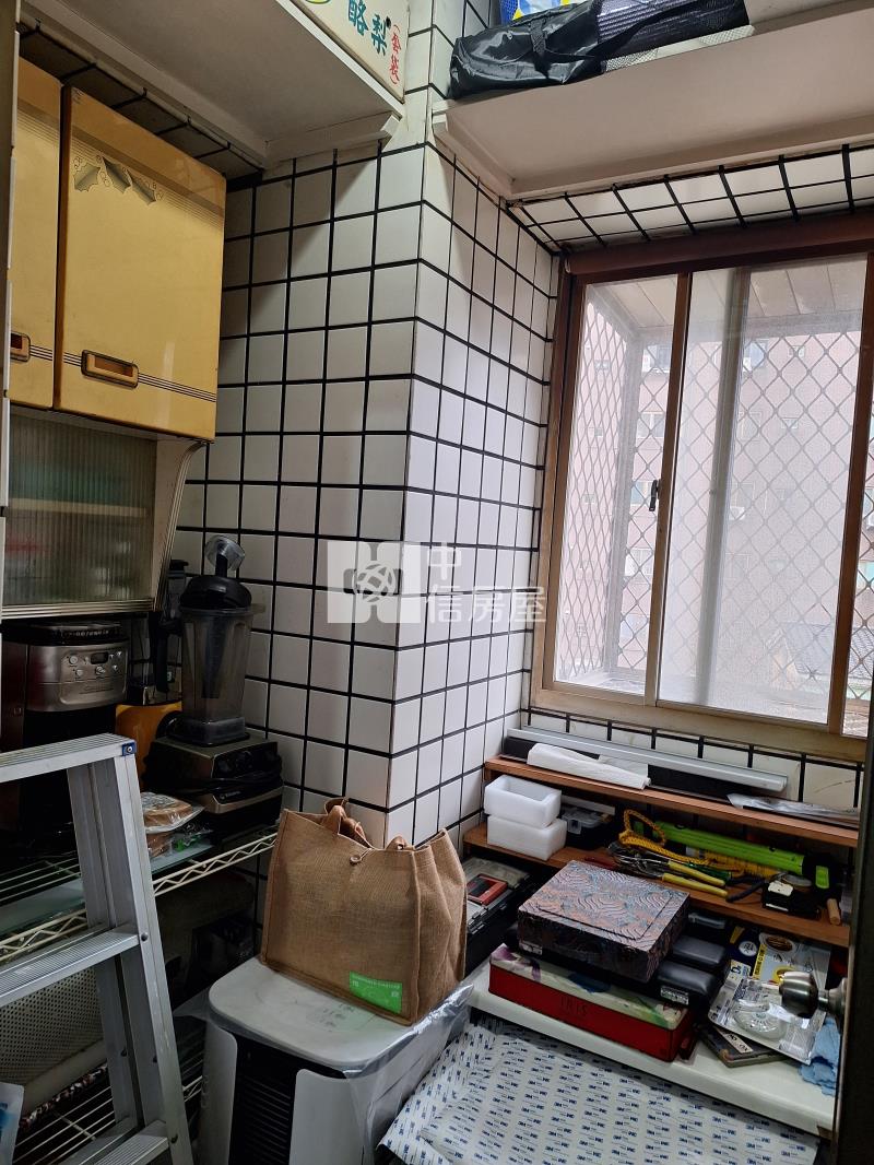 平鎮車站金碧輝煌4房房屋室內格局與周邊環境