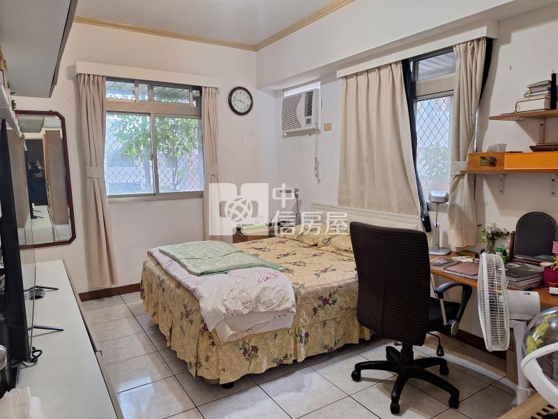 平鎮車站金碧輝煌4房房屋室內格局與周邊環境