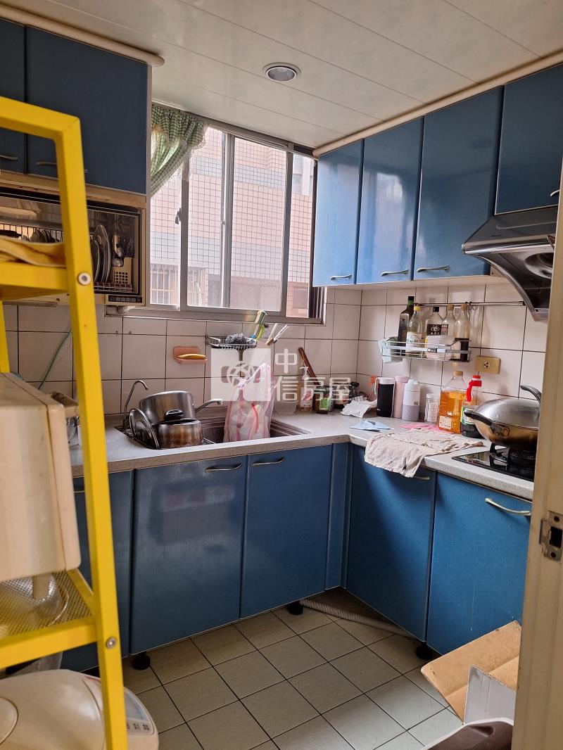 平鎮車站金碧輝煌4房房屋室內格局與周邊環境