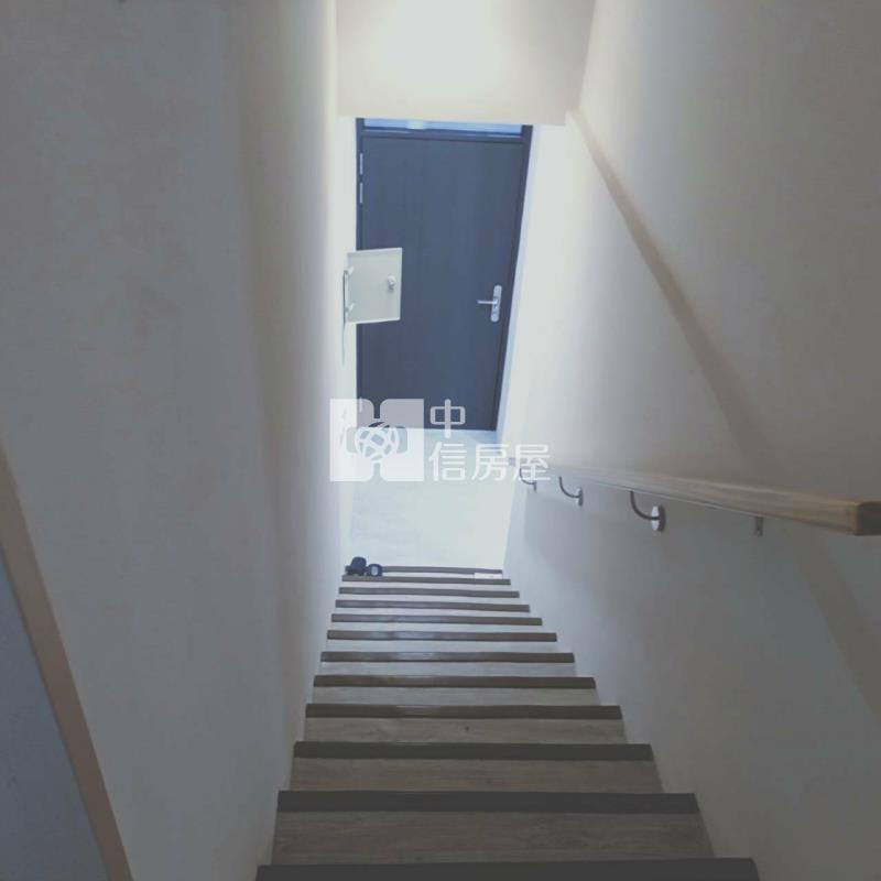 小港國際花市翻新1樓+夾公寓房屋室內格局與周邊環境