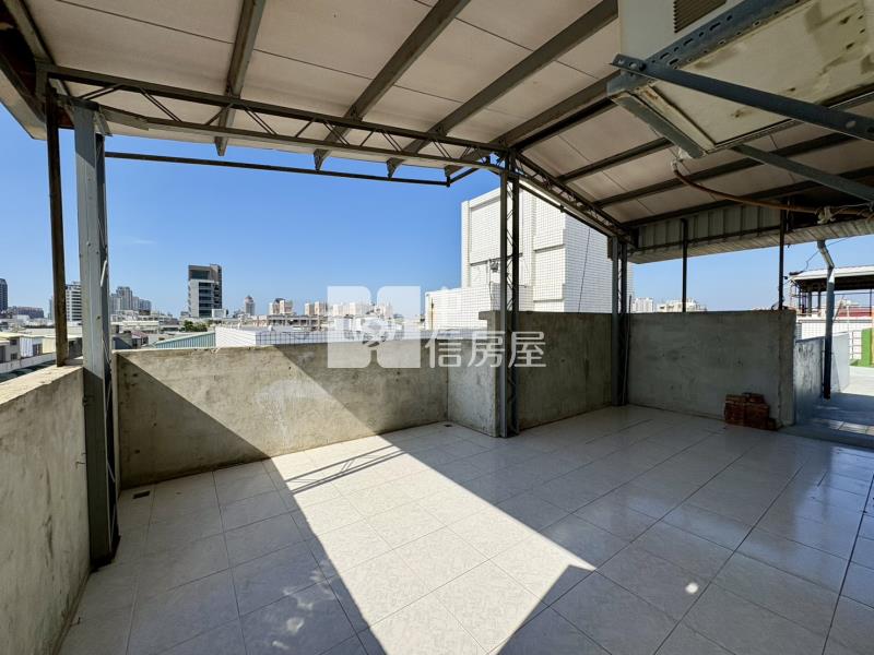 市政大空間四房平車暖心華廈房屋室內格局與周邊環境