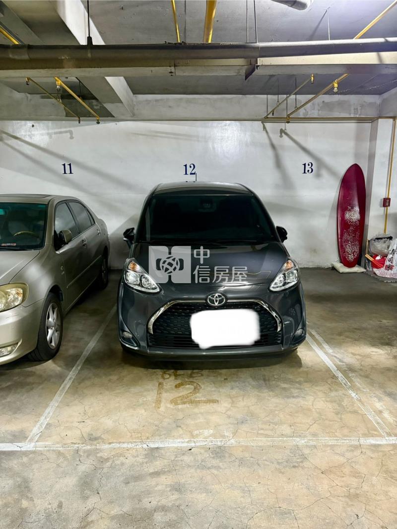 市政大空間四房平車暖心華廈房屋室內格局與周邊環境