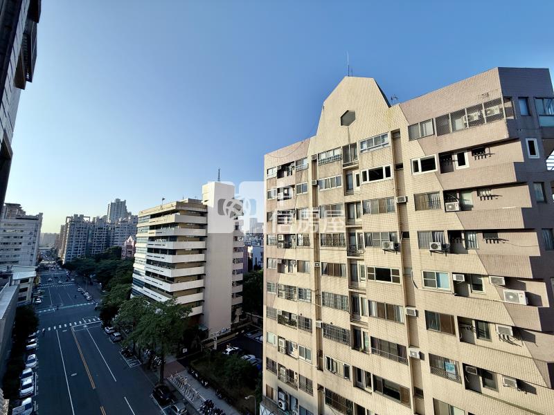 精誠大業商圈精美3房+閣樓平車美屋房屋室內格局與周邊環境